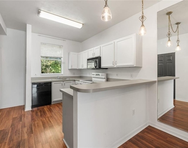 3970 Sw 20th Avenue - Photo Thumbnail 4