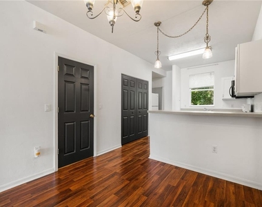 3970 Sw 20th Avenue - Photo Thumbnail 2