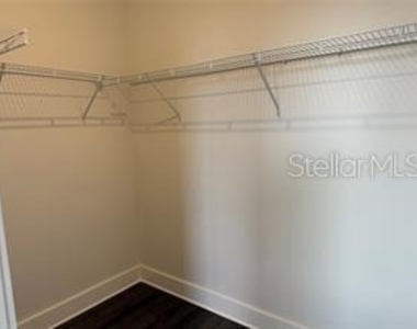 421 Mike Roberto Way - Photo Thumbnail 32