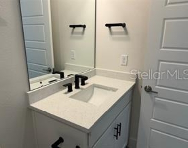 421 Mike Roberto Way - Photo Thumbnail 36
