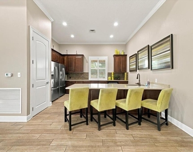 5010 Sunnyside Lane - Photo Thumbnail 5