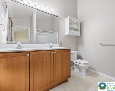 5607 Spring Ridge Drive - Photo Thumbnail 17