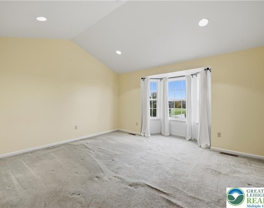 5607 Spring Ridge Drive - Photo Thumbnail 15