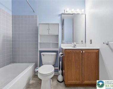5607 Spring Ridge Drive - Photo Thumbnail 19