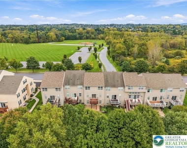 5607 Spring Ridge Drive - Photo Thumbnail 3