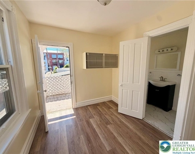 1034 Turner Street - Photo Thumbnail 26