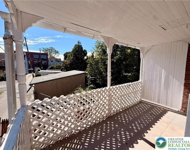 1034 Turner Street - Photo Thumbnail 27