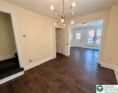 1034 Turner Street - Photo Thumbnail 16