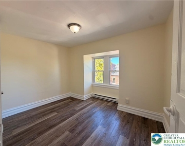 1034 Turner Street - Photo Thumbnail 30
