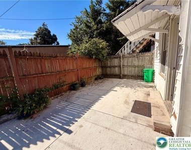 1034 Turner Street - Photo Thumbnail 15