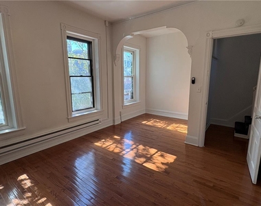 1137 Linden Street - Photo Thumbnail 11