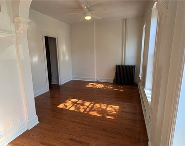 1137 Linden Street - Photo Thumbnail 12