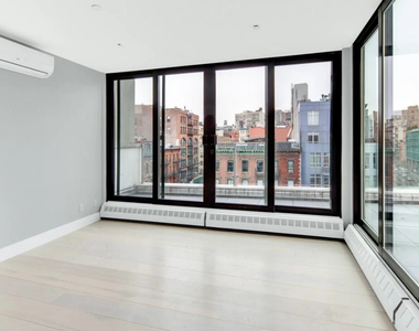 319 Bowery - Photo Thumbnail 11