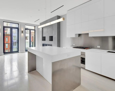 319 Bowery - Photo Thumbnail 8