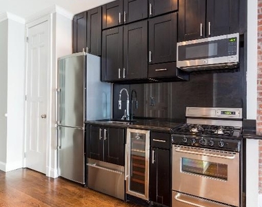 436 West 52nd Street - Photo Thumbnail 1