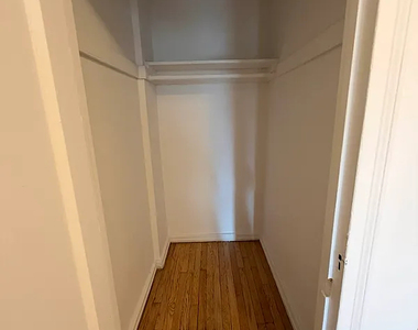 150 East 39th Street - Photo Thumbnail 4