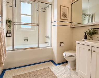 150 East 39th Street - Photo Thumbnail 2