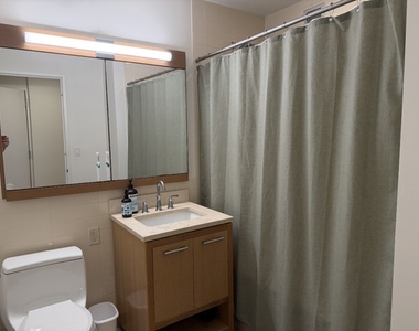 400 West 63rd Street - Photo Thumbnail 9
