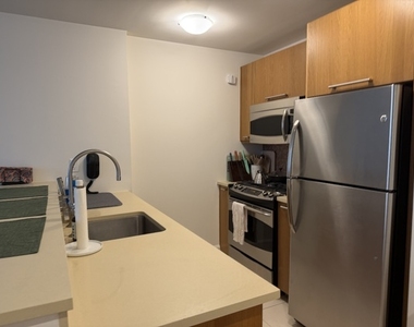 400 West 63rd Street - Photo Thumbnail 2
