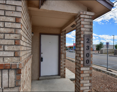 2300 Tierra Negra Drive - Photo Thumbnail 10