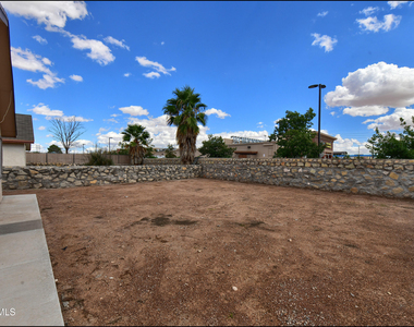 2300 Tierra Negra Drive - Photo Thumbnail 31