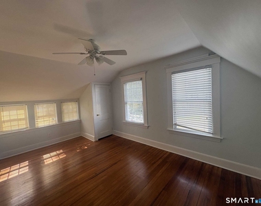 139 Townsend Avenue - Photo Thumbnail 11