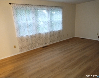 47 Southwind Lane - Photo Thumbnail 13