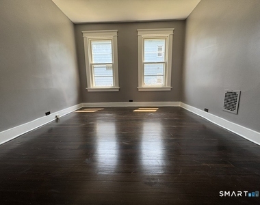 99 Westfield Avenue - Photo Thumbnail 9