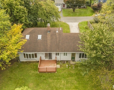 15 Mills Street - Photo Thumbnail 3