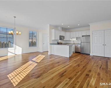 73 W Main Street - Photo Thumbnail 1
