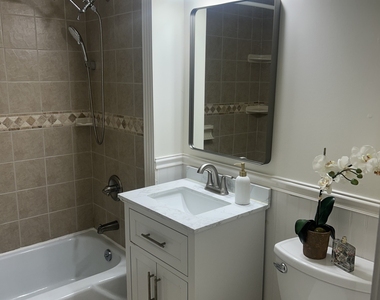 108 Oakwood Avenue - Photo Thumbnail 21