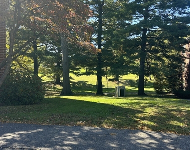 108 Oakwood Avenue - Photo Thumbnail 22