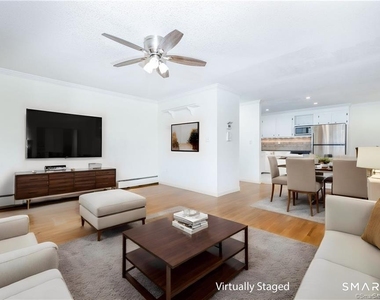 108 Oakwood Avenue - Photo Thumbnail 4