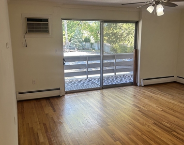 108 Oakwood Avenue - Photo Thumbnail 20