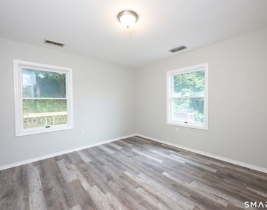 799 799 Foxon Road - Photo Thumbnail 13