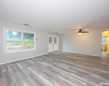 799 799 Foxon Road - Photo Thumbnail 2