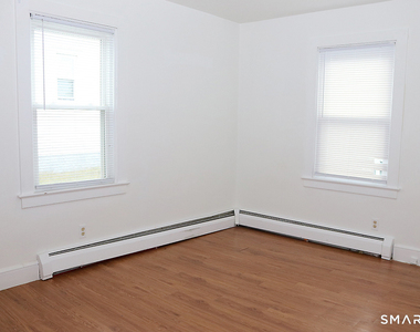 94 Wadhams Avenue - Photo Thumbnail 11