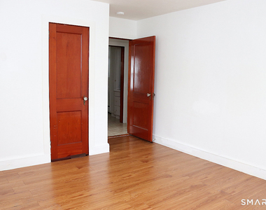 94 Wadhams Avenue - Photo Thumbnail 7