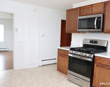 94 Wadhams Avenue - Photo Thumbnail 5