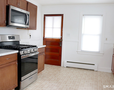 94 Wadhams Avenue - Photo Thumbnail 4