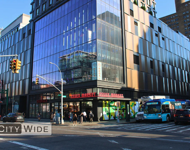 93 Clinton Street - Photo Thumbnail 9