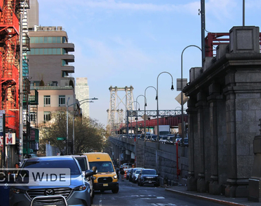 93 Clinton Street - Photo Thumbnail 6