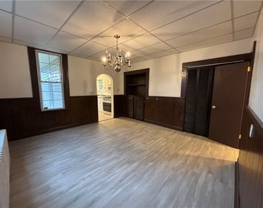 1554 2nd Street - Photo Thumbnail 4