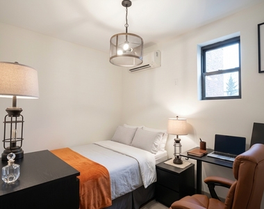 376 Graham Avenue - Photo Thumbnail 3