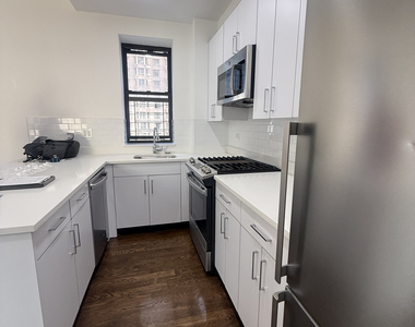 145 West 55th Street - Photo Thumbnail 3