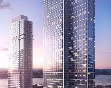 605 West 42nd Street - Photo Thumbnail 5