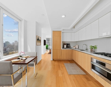 605 West 42nd Street - Photo Thumbnail 2