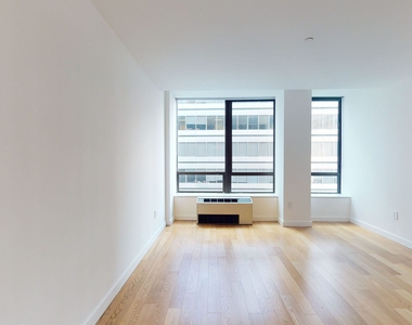 95 Wall Street - Photo Thumbnail 2