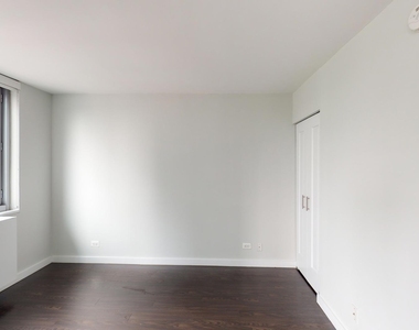401 E 34th St - Photo Thumbnail 3