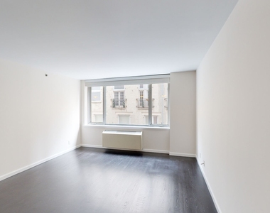 120 W. 21st - Photo Thumbnail 2